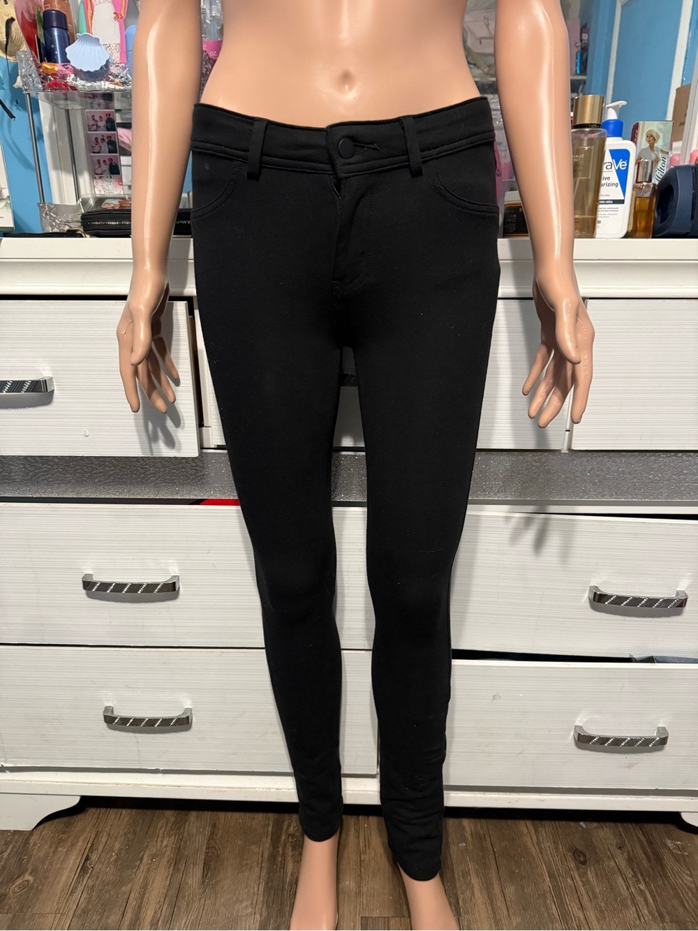 Women’s La Bijou Women's Juniors Ultra Stretch Skinny Pants size small